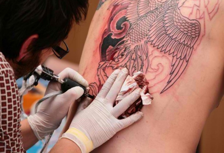Wie pflege ich mein Tattoo