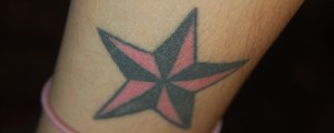 Das Stern Tattoo und seine Bedeutung alletattoo.de 1