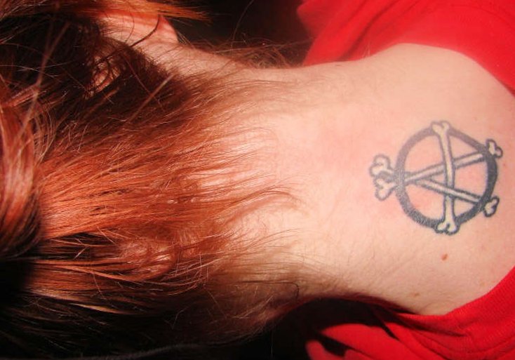 Anarchie-Symbol Tattoos und die Bedeutungen alletattoo.de 7