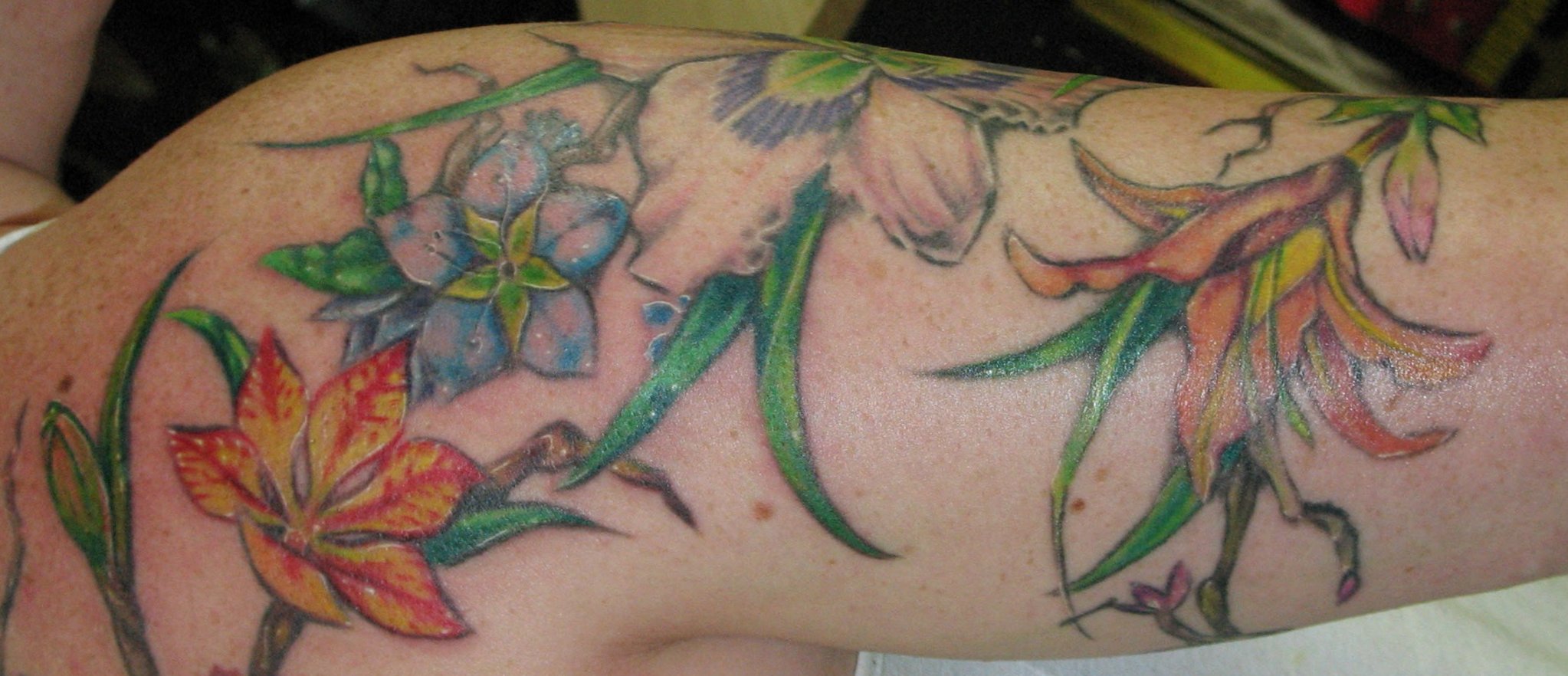 Hawaii Blumen Tattoos – Designs und deren Bedeutung alletattoo.de 7