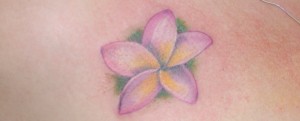 Hawaii Blumen Tattoos – Designs und deren Bedeutung alletattoo.de 16