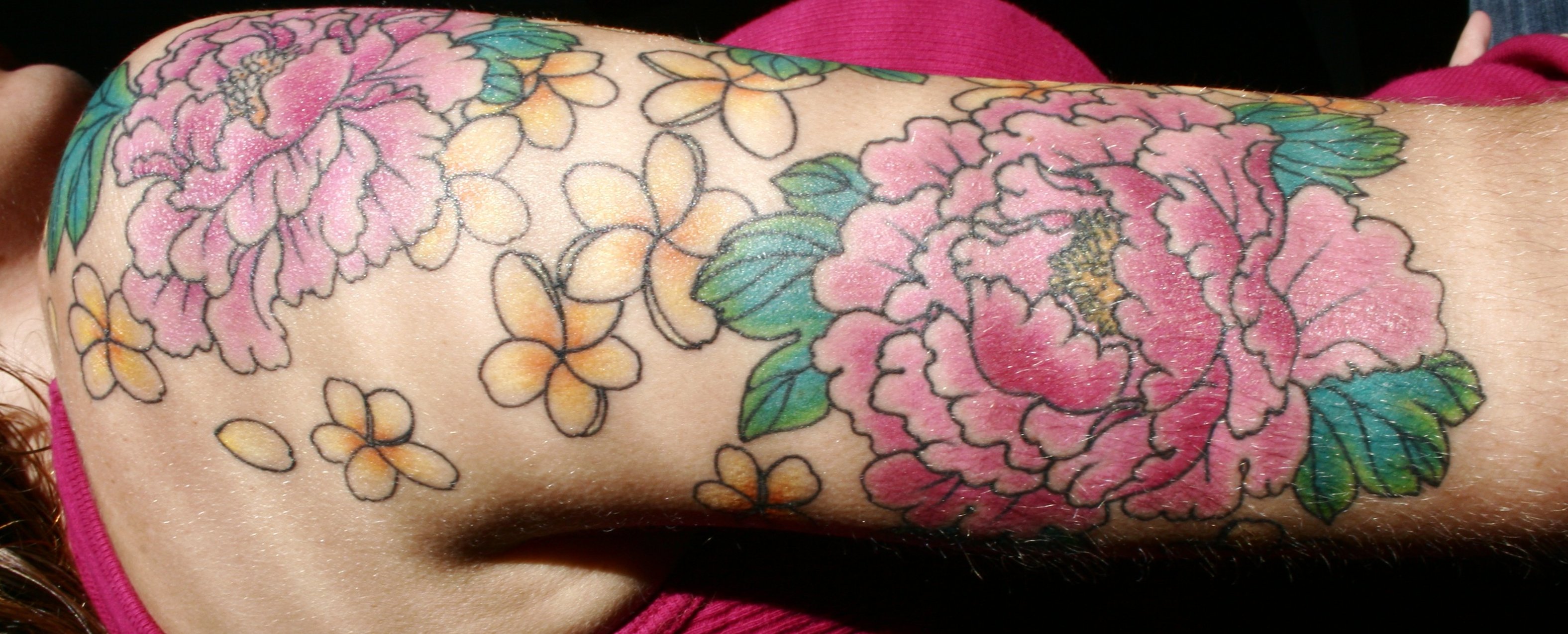 Hawaii Blumen Tattoos – Designs und deren Bedeutung alletattoo.de 13