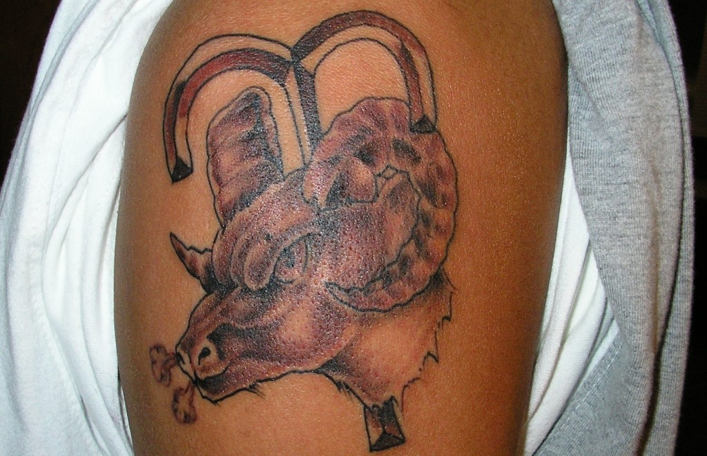 Widder Sternzeichen Tattoos